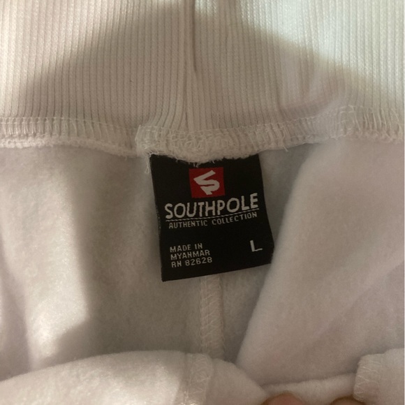 Bundle! SOUTHPOLE Authentic Collection Men’s Graphic SS T-Shirt and White Jogger - Picture 13 of 13